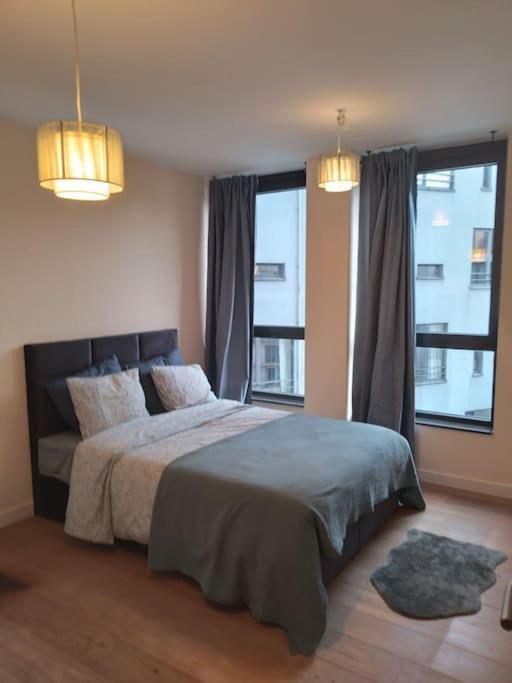 Beautiful 2Br/2Bar Apartement In European District Bruxelles Esterno foto